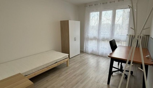 Logement tudiant T5 à Le Blanc Mesnil (93150)